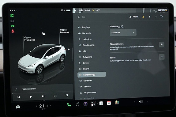 Tesla Model Y 15 of 27