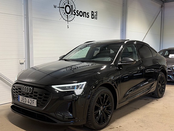Audi Q8 2 of 23