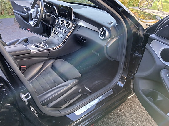 Mercedes-Benz C220 13 of 15