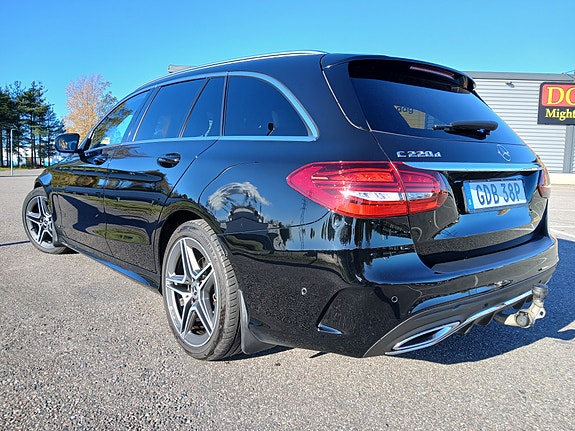 Mercedes-Benz C220 4 of 15