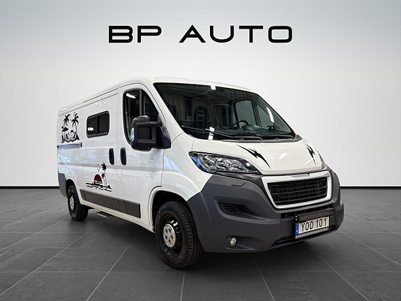 Peugeot Boxer Van 335 2.0 BlueHDi Välombyggd Campervan i toppskick 3 of 30