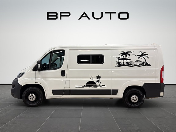 Peugeot Boxer Van 335 2.0 BlueHDi Välombyggd Campervan i toppskick 7 of 30