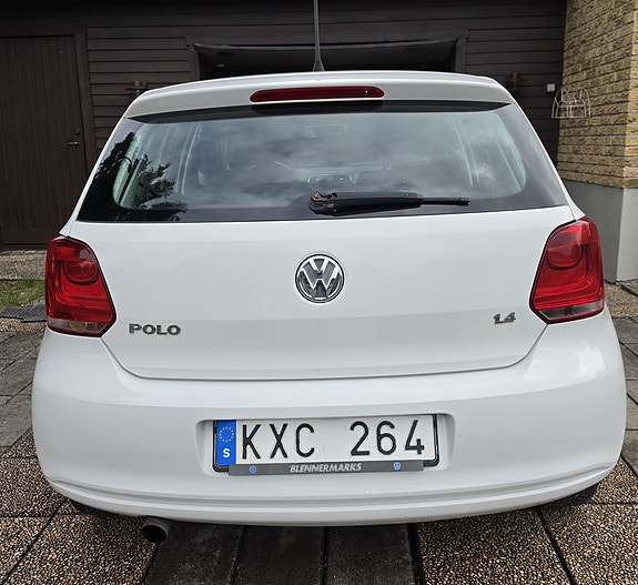 Volkswagen Polo 2 of 7