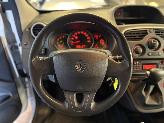 Renault Kangoo Express 13 of 17