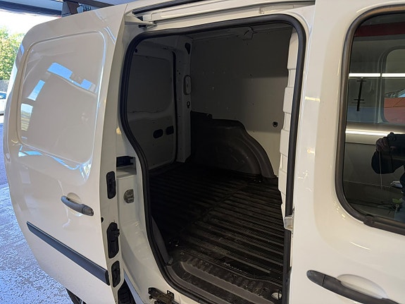 Renault Kangoo Express 9 of 17