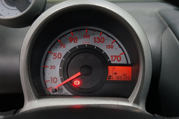 Toyota Aygo 9 of 12
