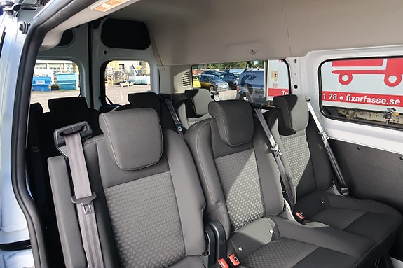 Ford Transit Custom 12 of 13