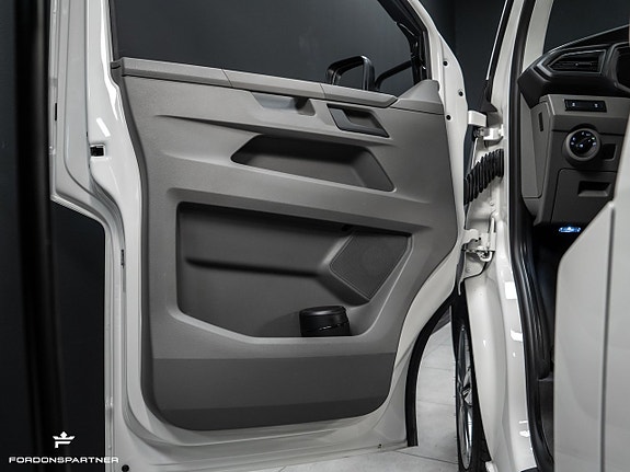 Volkswagen Transporter 24 of 30