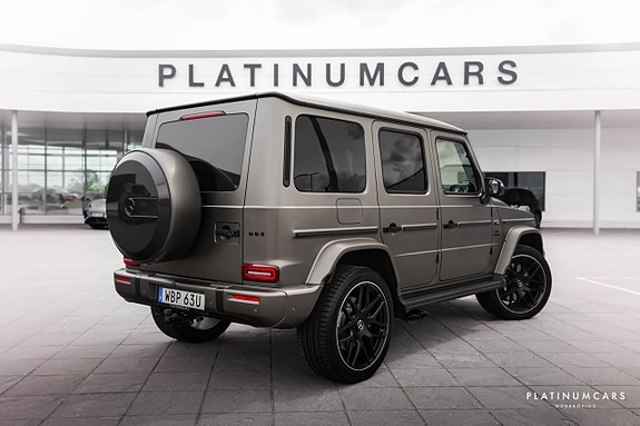 Mercedes-Benz G63 2 of 27