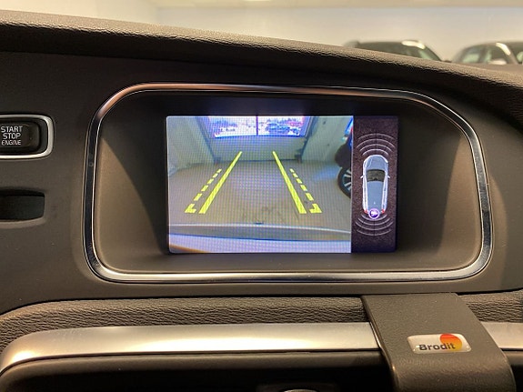 Volvo V40 13 of 14