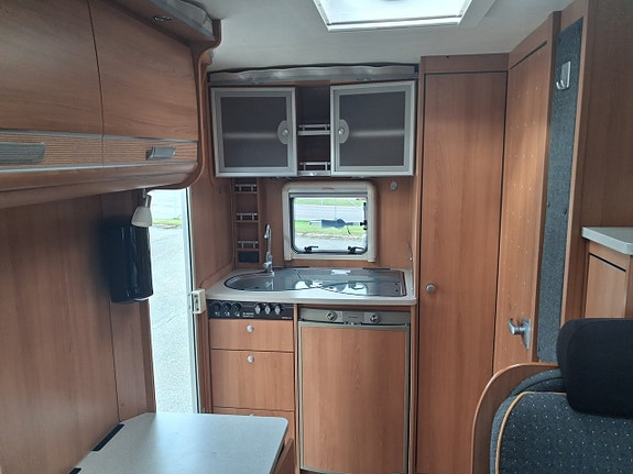 Dethleffs Advantage 625 131Hk/Solceller/6 Bältade/Ac 14 of 15