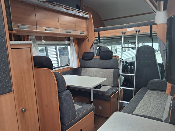Dethleffs Advantage 625 131Hk/Solceller/6 Bältade/Ac 7 of 15