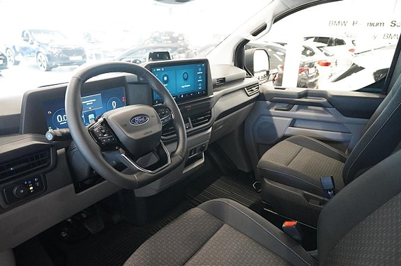 Ford Transit Custom 2 of 12