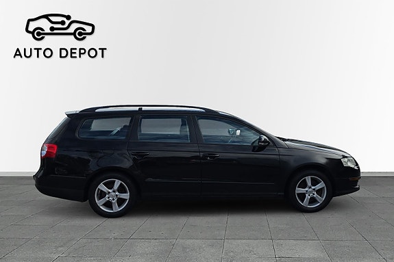 Volkswagen Passat 3 of 10