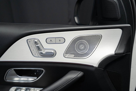 Mercedes-Benz GLE350 de 14 of 25