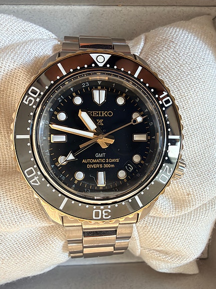 Product image 1 of 6