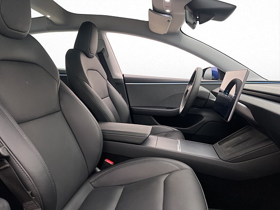 Tesla Model 3 26 of 30