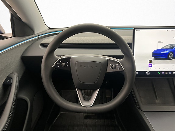 Tesla Model 3 13 of 30