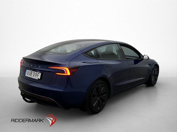 Tesla Model 3 9 of 30