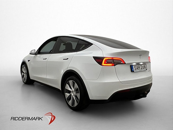 Tesla Model Y 6 of 30