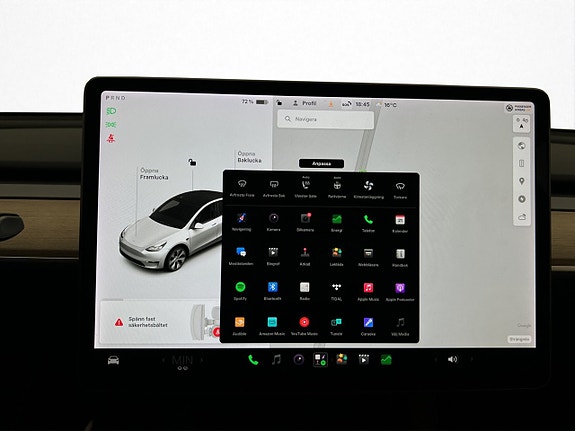 Tesla Model Y 21 of 30