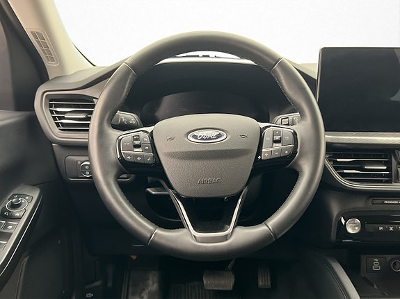 Ford Kuga 12 of 30