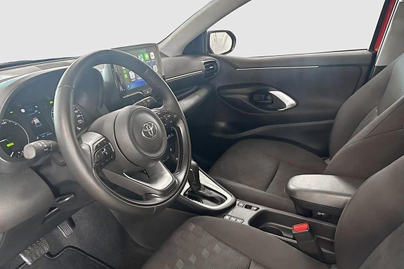 Toyota Yaris 9 of 12