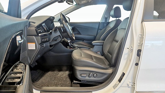 Kia Niro 8 of 12