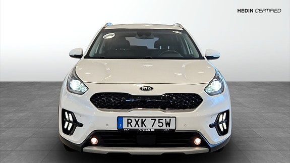 Kia Niro 2 of 12