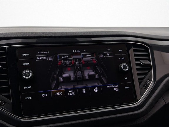 Volkswagen T-Roc 19 of 30