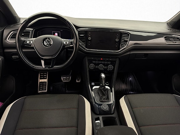 Volkswagen T-Roc 22 of 30