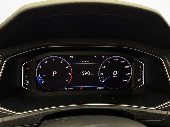Volkswagen T-Roc 13 of 30
