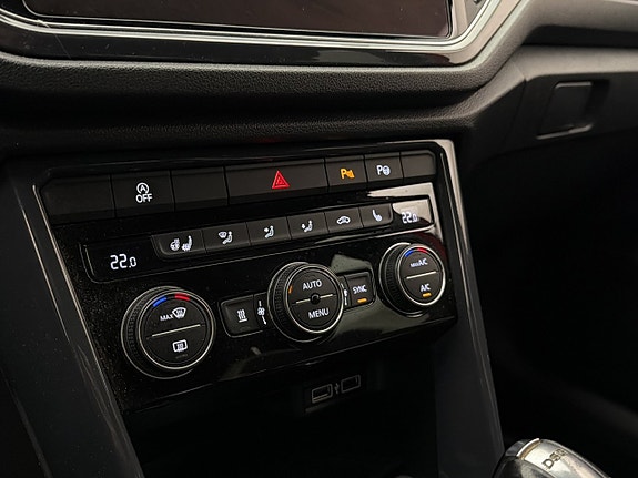 Volkswagen T-Roc 20 of 30