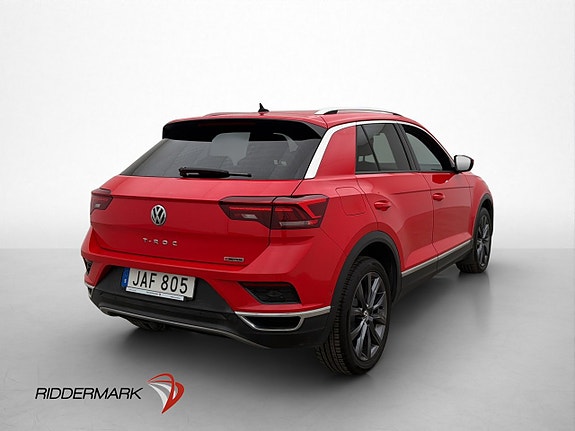 Volkswagen T-Roc 8 of 30