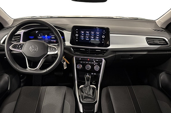 Volkswagen T-Roc 11 of 22
