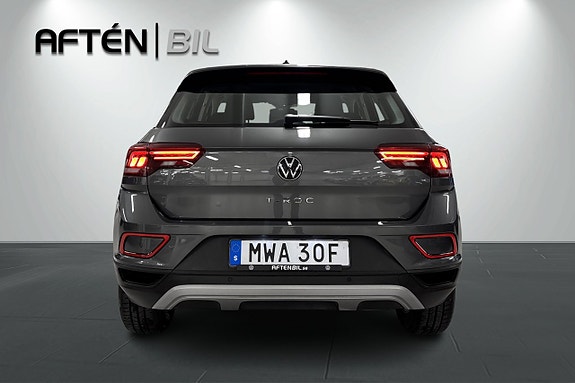 Volkswagen T-Roc 8 of 22