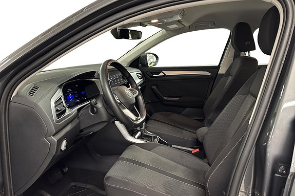 Volkswagen T-Roc 15 of 22