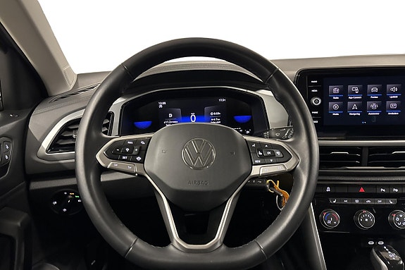 Volkswagen T-Roc 12 of 22