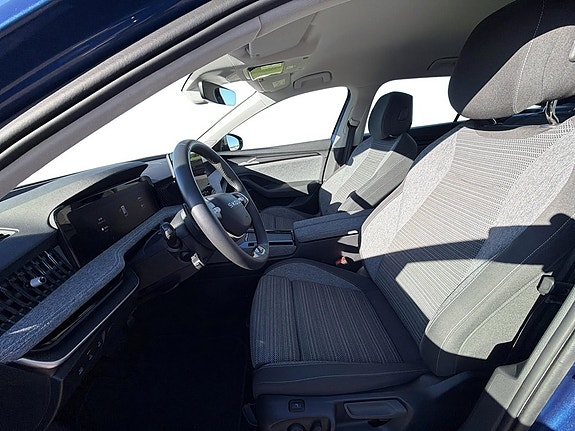 Skoda Superb 10 of 16