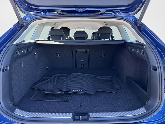 Skoda Superb 12 of 16