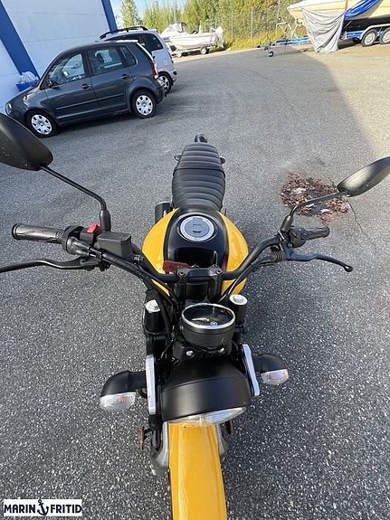 Yamaha XSR125 8 of 10