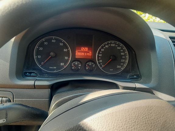 Volkswagen Golf V 6 of 6