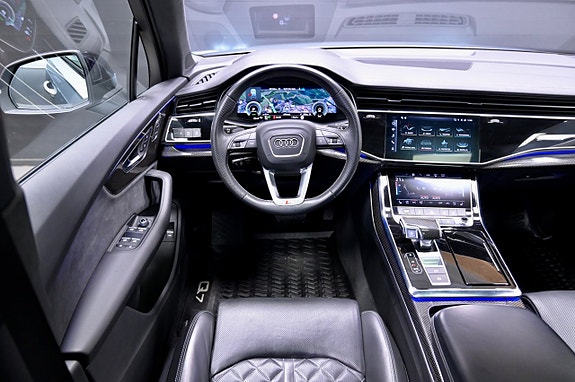 Audi Q7 20 of 30