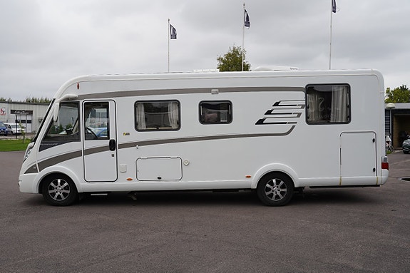 Hymer B 708 PL Ed-S 177HK Aut / ALDE / AC / Ugn / Hydralben / Välut 5 of 30