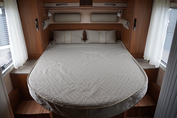 Hymer B 708 PL Ed-S 177HK Aut / ALDE / AC / Ugn / Hydralben / Välut 18 of 30