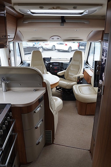 Hymer B 708 PL Ed-S 177HK Aut / ALDE / AC / Ugn / Hydralben / Välut 24 of 30
