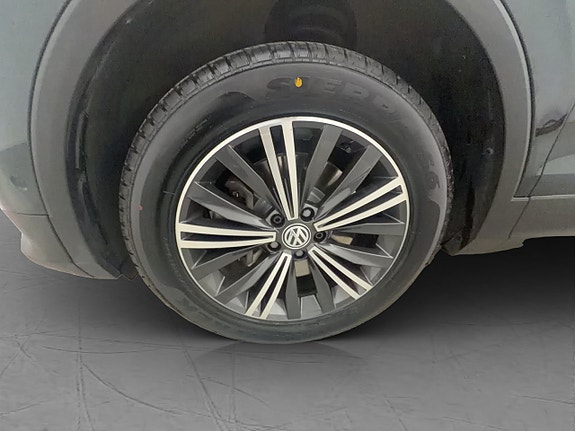 Volkswagen Tiguan Allspace 27 of 30