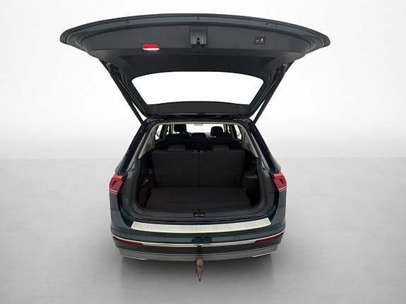 Volkswagen Tiguan Allspace 9 of 30
