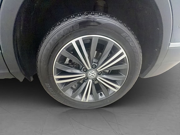 Volkswagen Tiguan Allspace 26 of 30