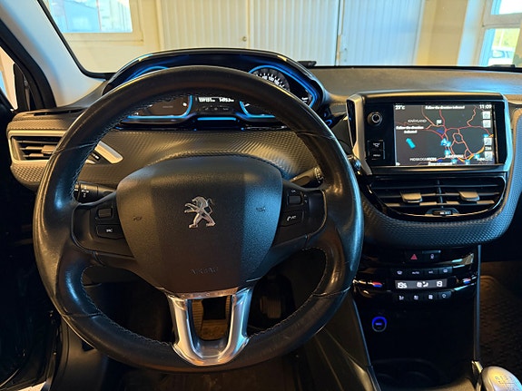 Peugeot 2008 26 of 30